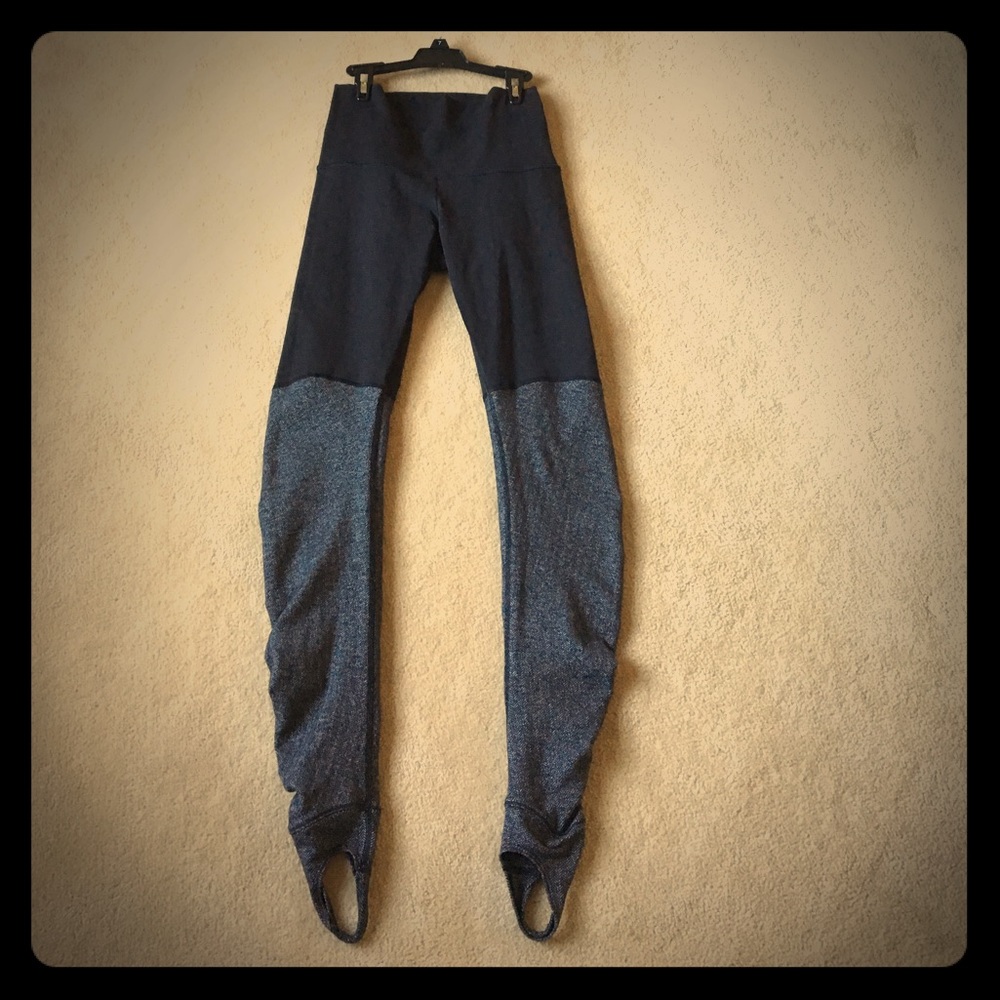 Lulu high waist stirrup leggings sz 6 RARE
