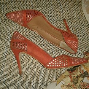Burnt Orange Gold Studded Pumps🙈🙉🙊