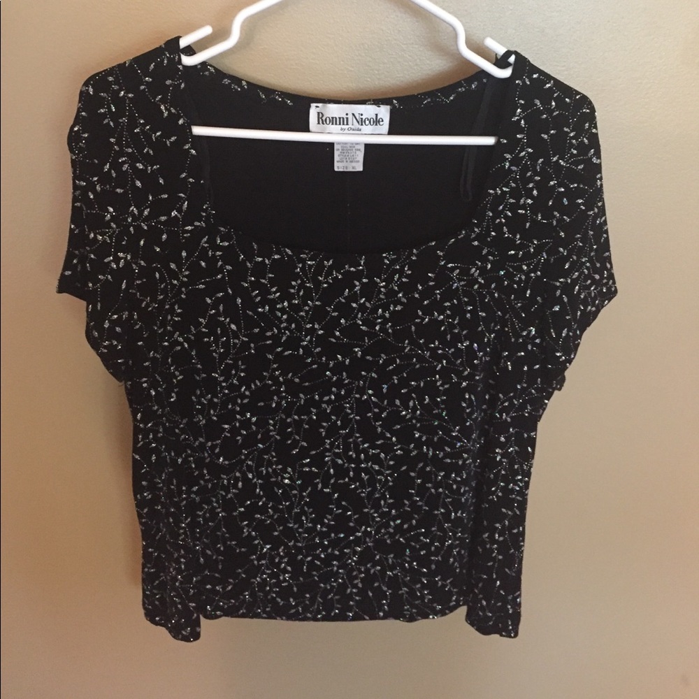 Ronni Nicole Black Dressy Top