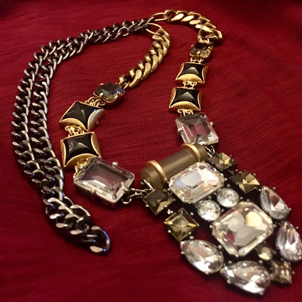 Stella and Dot Phoenix Necklace
