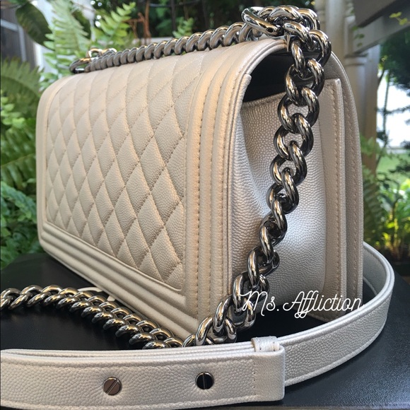 Sold on another platform. CHANEL Authentic Boy Bag - Picture 4 of 8