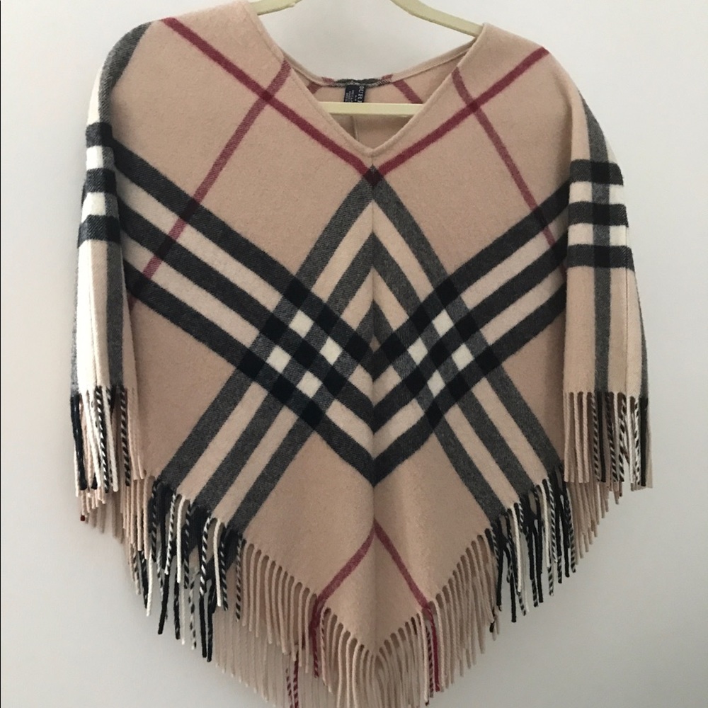 Authentic Burberry Poncho classic