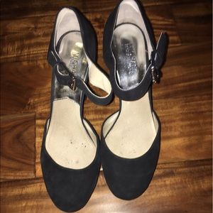 Michael Kors pumps