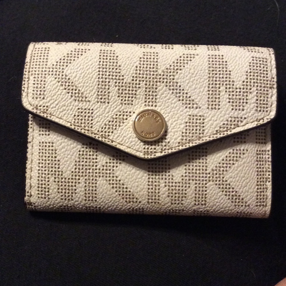 Michael Kors wallet