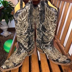 Corral Boots (PRICE IS FIRM)