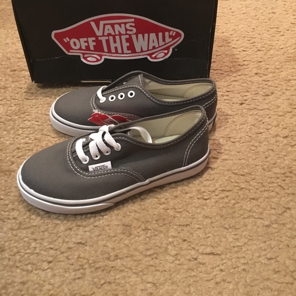 Authentic Lo Pro Vans - Picture 2 of 4