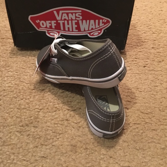 Authentic Lo Pro Vans - Picture 3 of 4