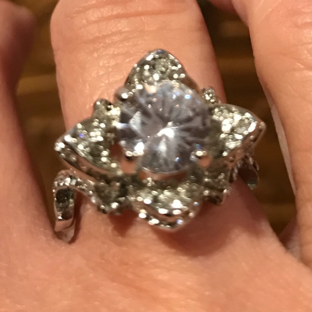 Silver tone engagement set