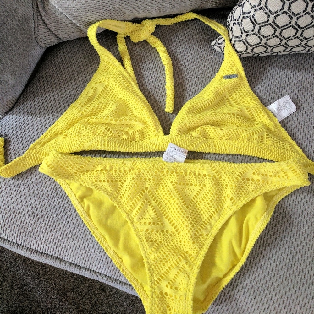 Roxy yellow bikini