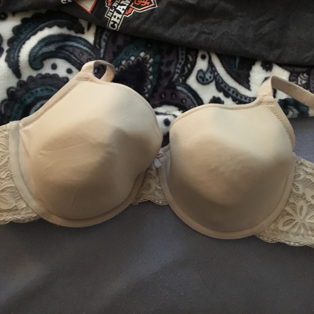 Nude bra size 36DD