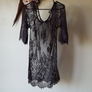 Cold shoulder black lace tunic