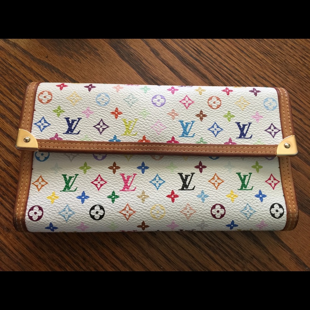 ❤️❤️❤️SOLD❤️❤️❤️💯% AUTHENTIC LOUIS VUITTON WALLET