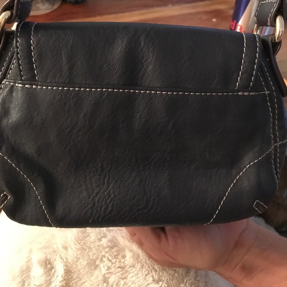 Small navy nine west purse - Picture 5 of 5