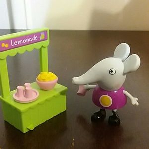 Emily Elephant lemonade stand off of pepper pig