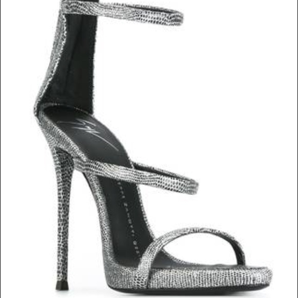 Giueseppe Zanotti Harmony