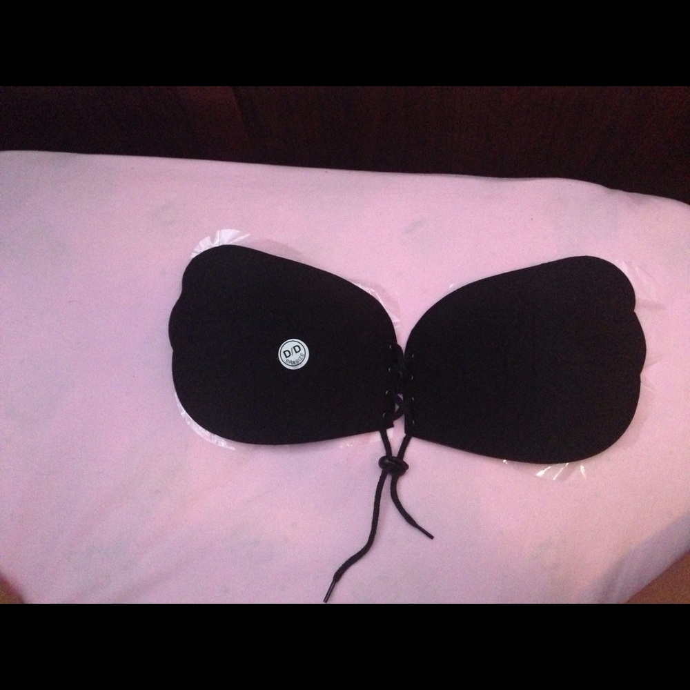 ⚫️The Perfect Sculpt Strapless Bra⚫️