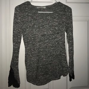 Long sleeve grey shirt