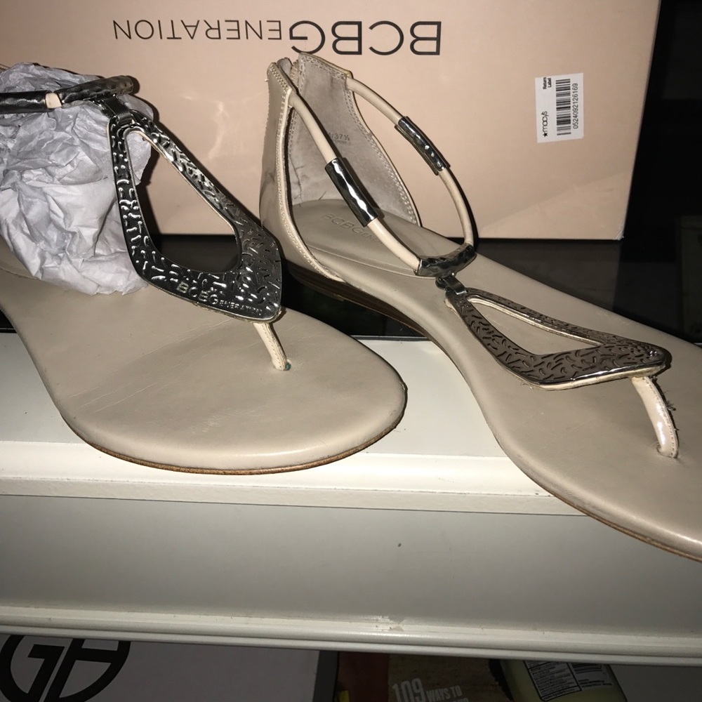 BCBG Sandal with silver embroidery
