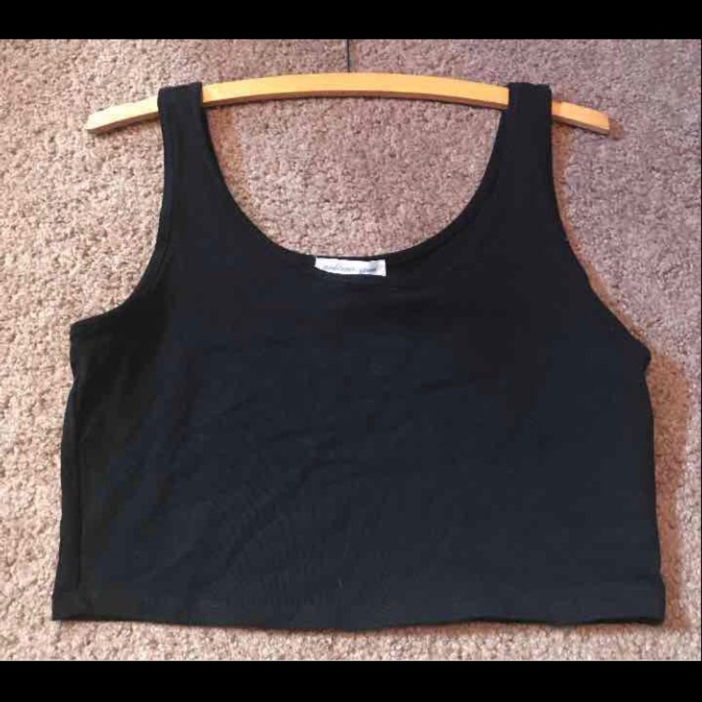 Black crop top