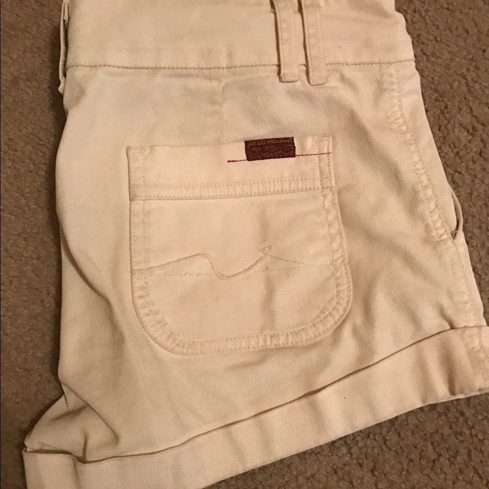 7 for all mankind shorts.