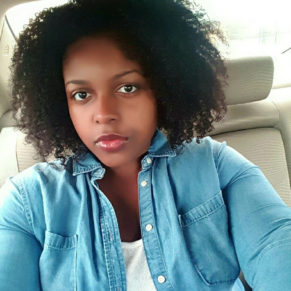 Meet your Posher, Briana