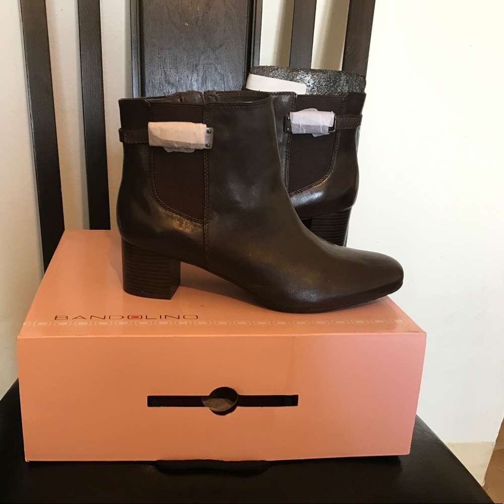 Bandolino ankle boot- new