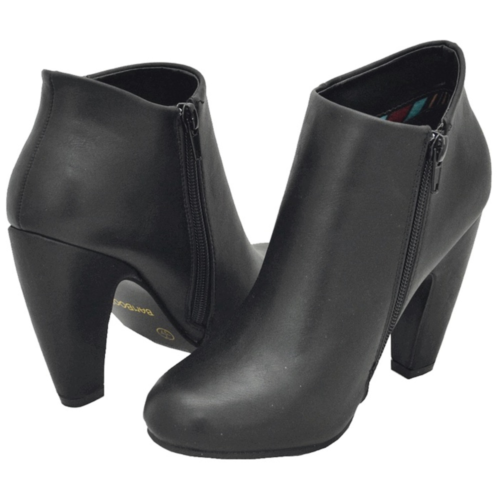 Bamboo Chunky Black Booties sz 7 1/2