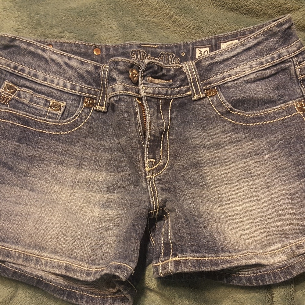 Miss me shorts size 30