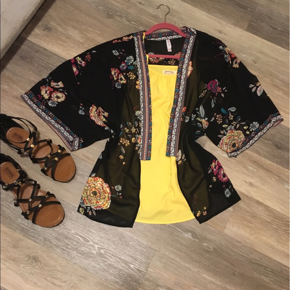 Black floral kimono