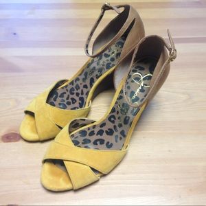 Jessica Simpson peep toe wedges