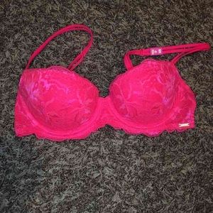 ♥️SALE!!!!🔥NWT VS Push-up Date Bra