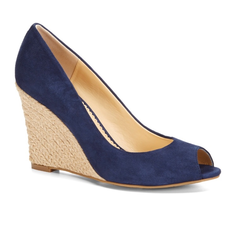 WONDER PEEP TOE SUEDE WEDGES