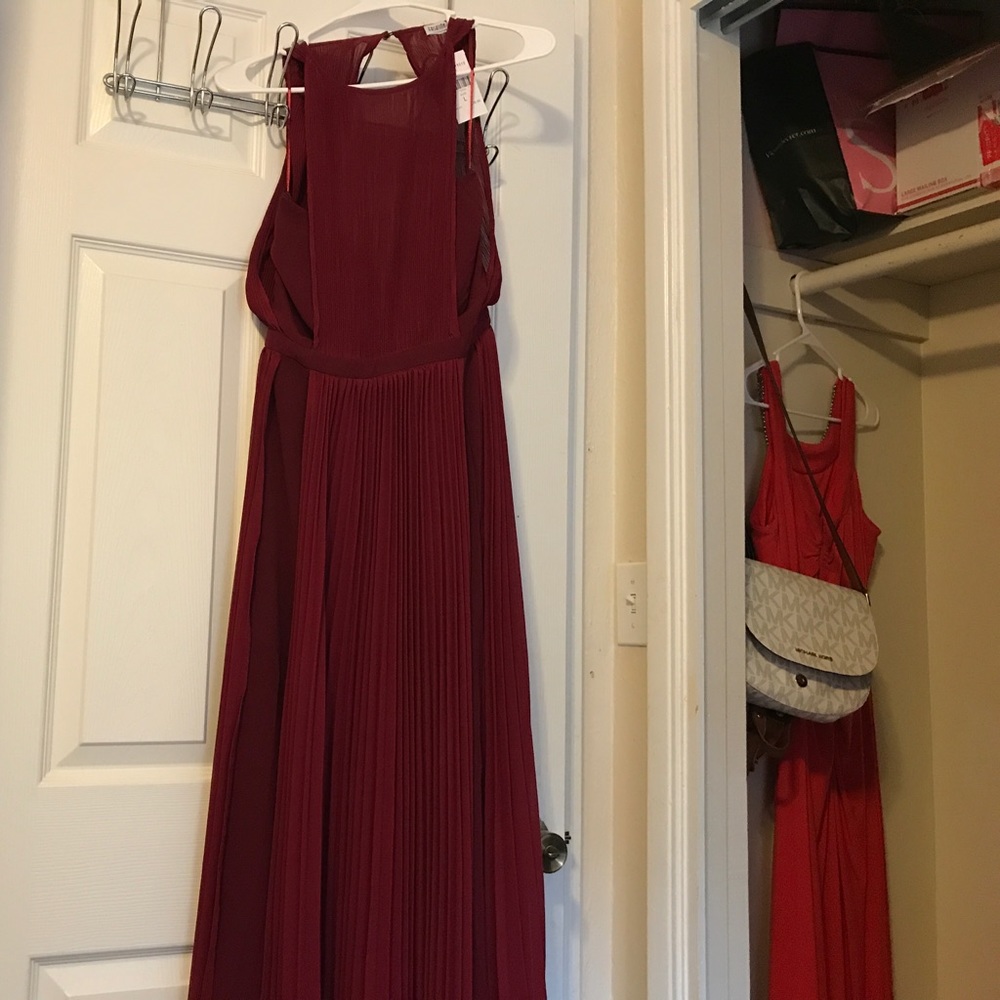 Fashion nova dress- khaleesi dress in wine