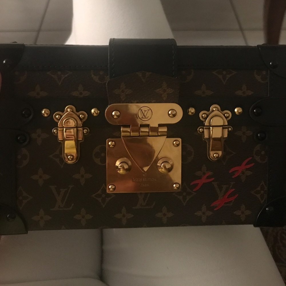 *NOT FOR SALE* Louis Vuitton Petite Malle 😍