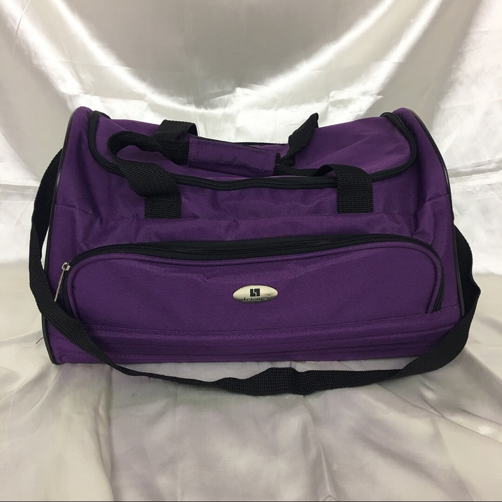 New ! Purple duffel bag