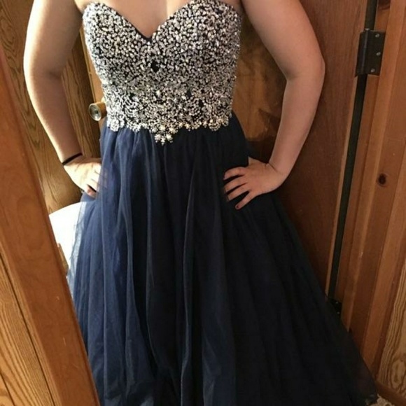 Medium Prom Dress - Picture 2 of 3