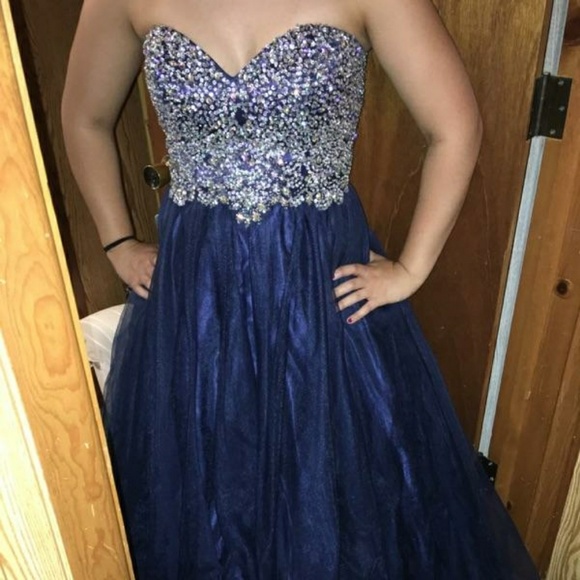 Medium Prom Dress - Picture 3 of 3