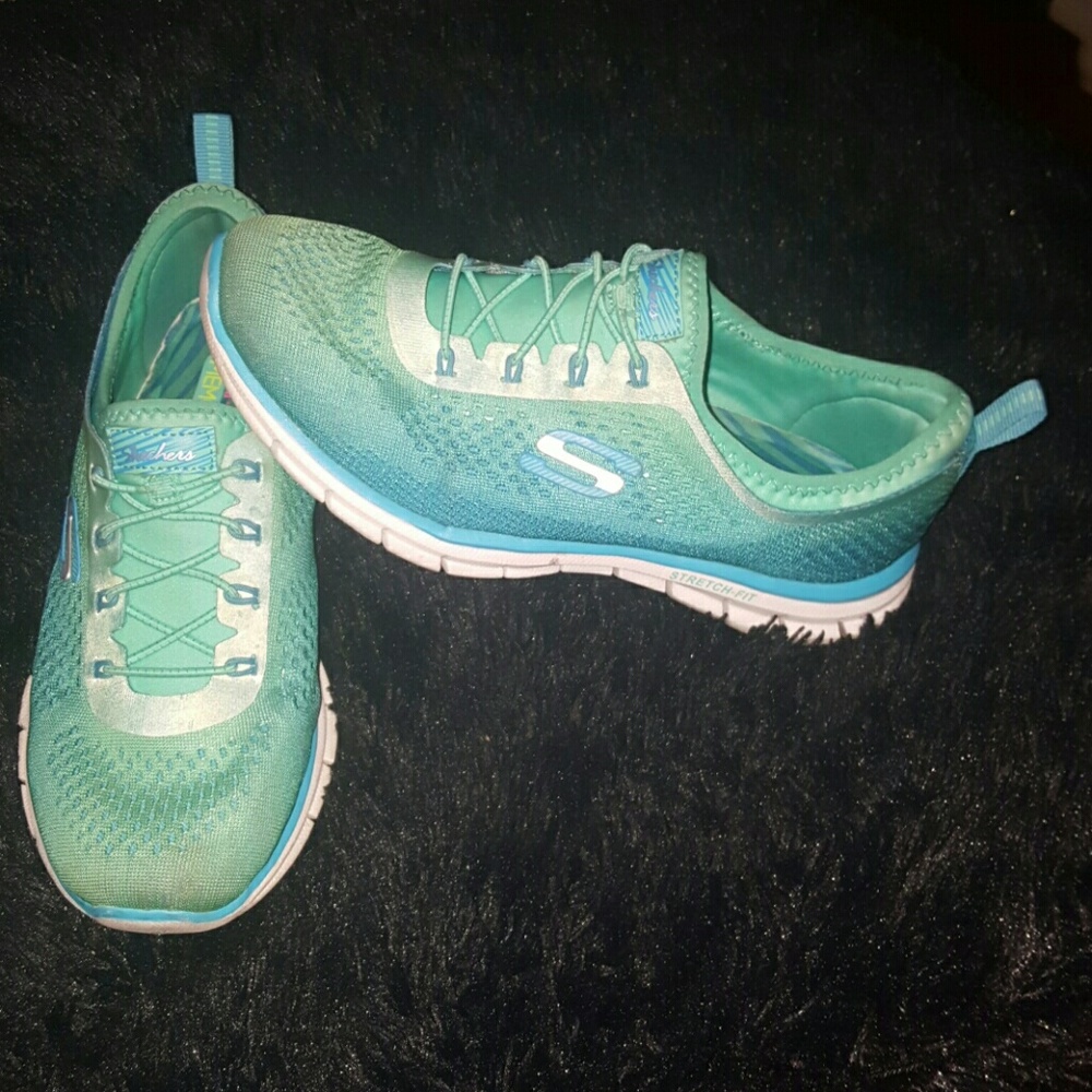 Skechers Air Cooled Memory Foam