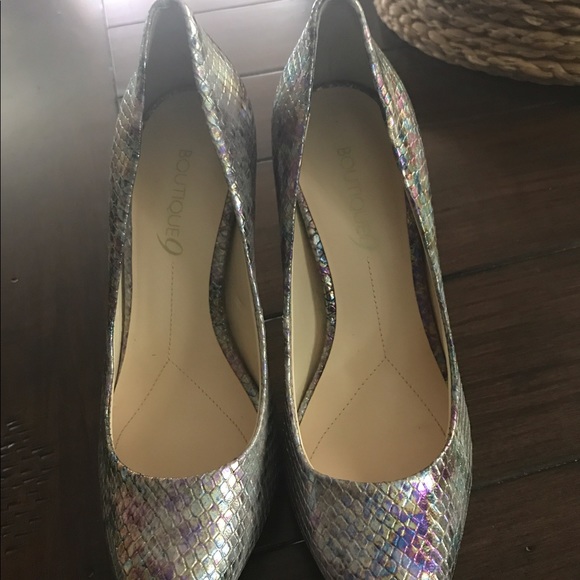 Shoes - Picture 1 of 4