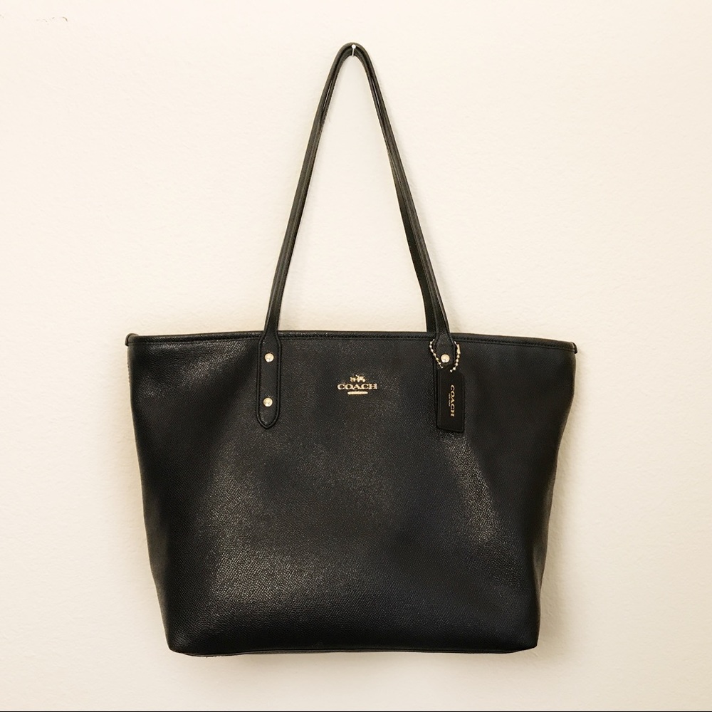 COACH Black Tote Purse!