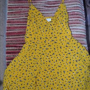 Forever 21 yellow floral dress size M