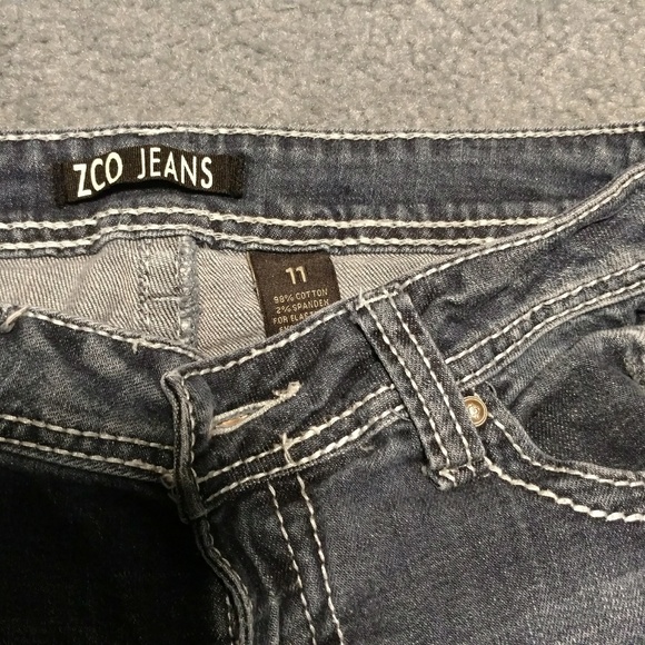 Zco Jeans - Picture 3 of 3