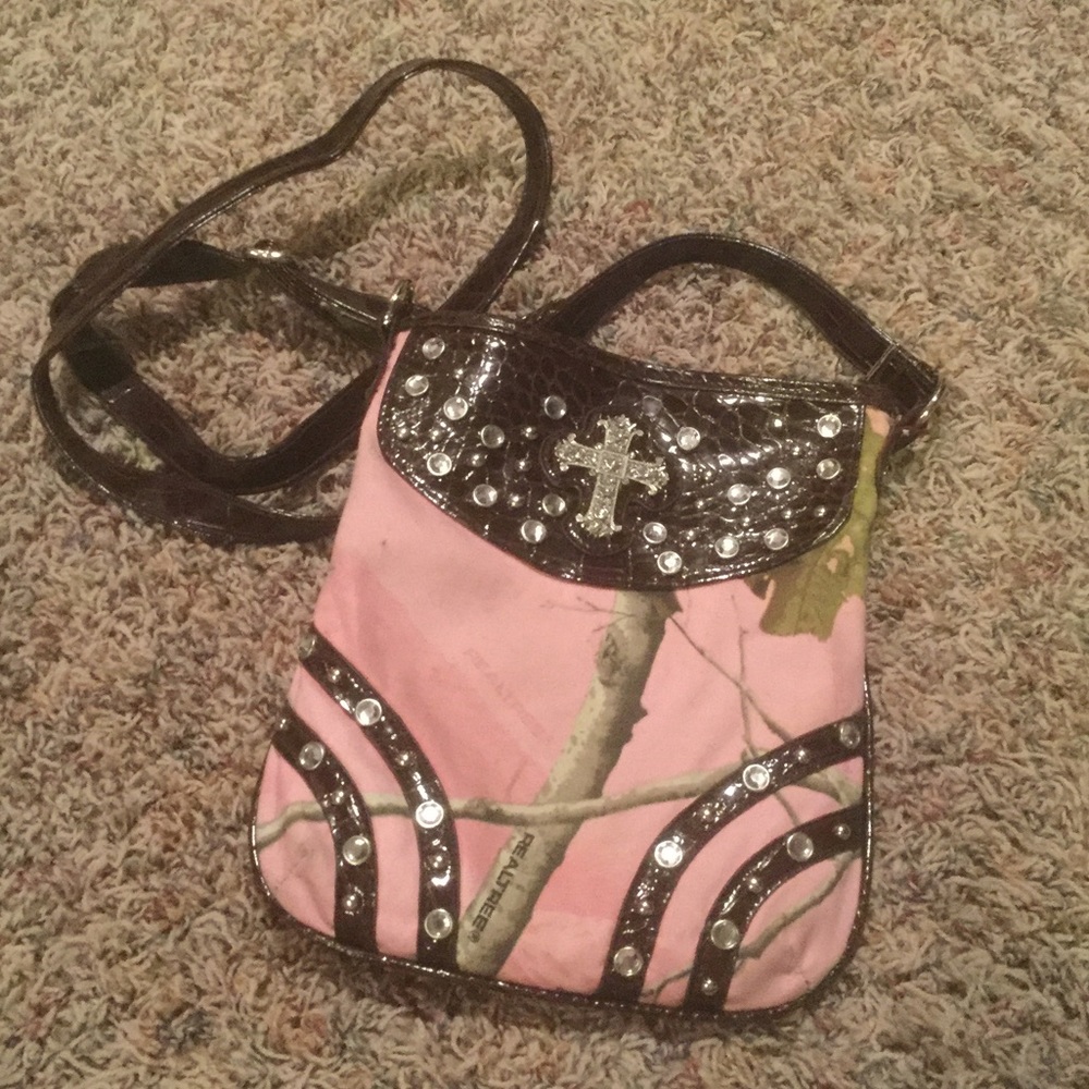 Camo cross purse