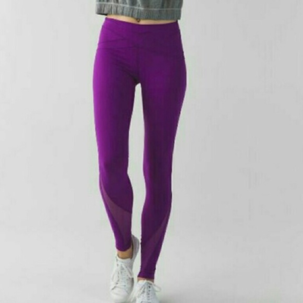 Lululemon Free Flow Tight