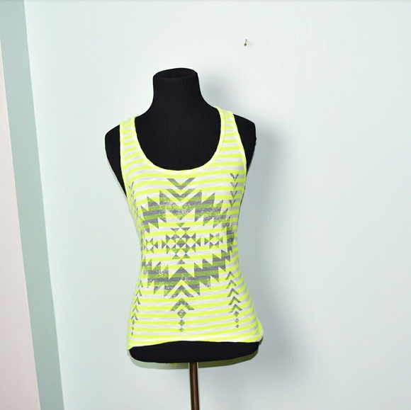 Tops - Adorable Yellow Striped Print Top