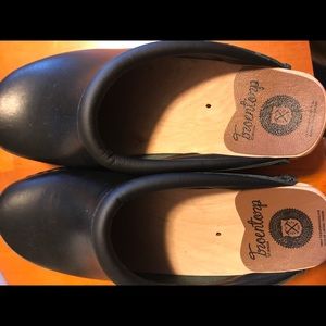 Mens Troentorp clogs, 48, NWOB, never worn