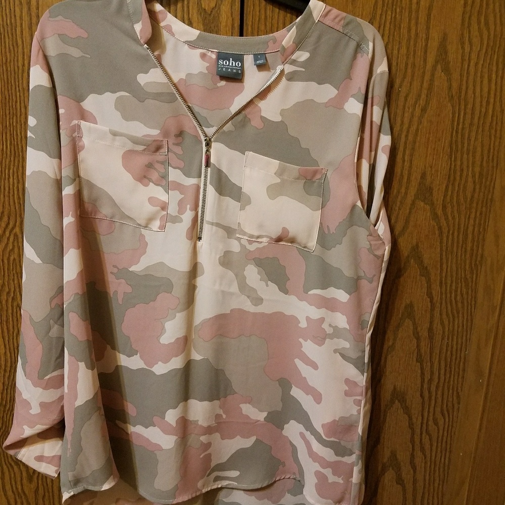Light pink military print top