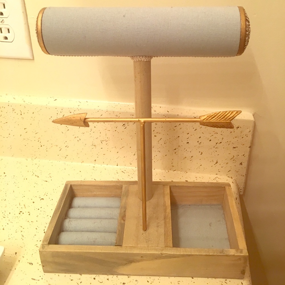 Jewelry holder