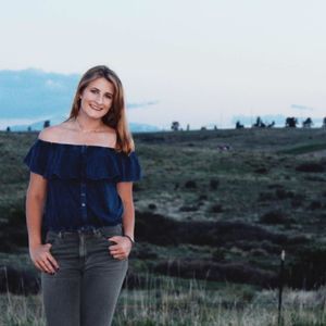 Meet your Posher, Emily