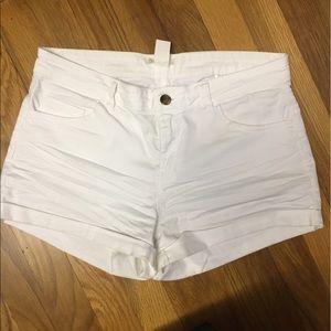WHITE DENIM SHORTS